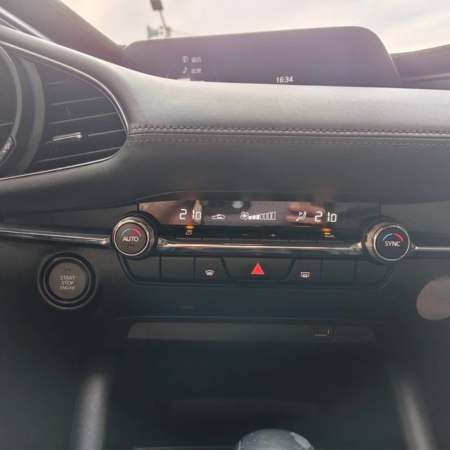 MAZDA馬自達 MAZDA 3  第11張相片