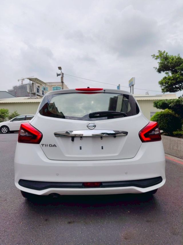 NISSAN日產 TIIDA  第4張相片