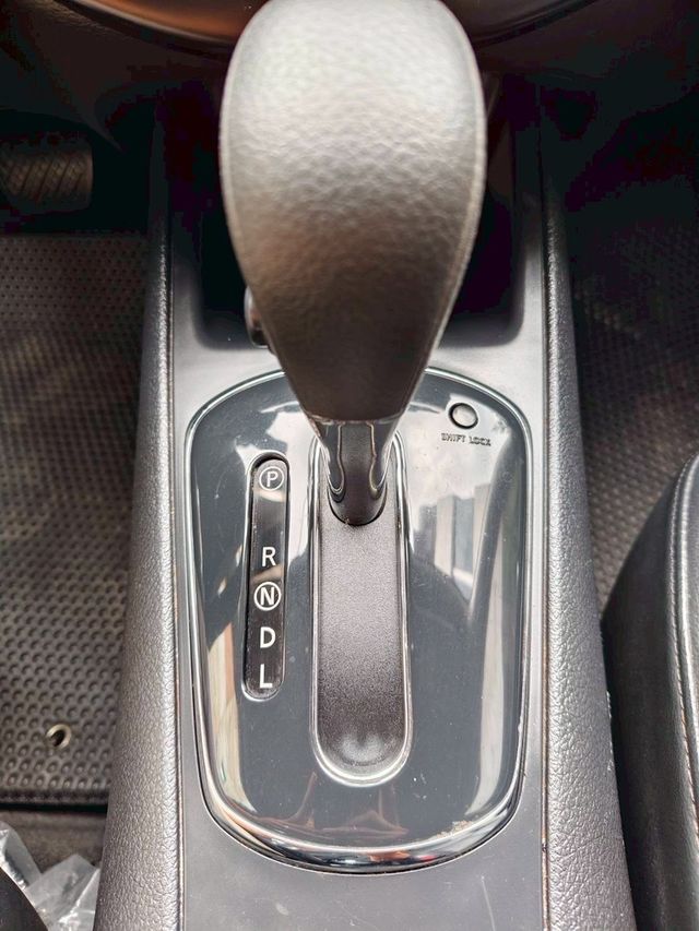 NISSAN日產 TIIDA  第8張相片