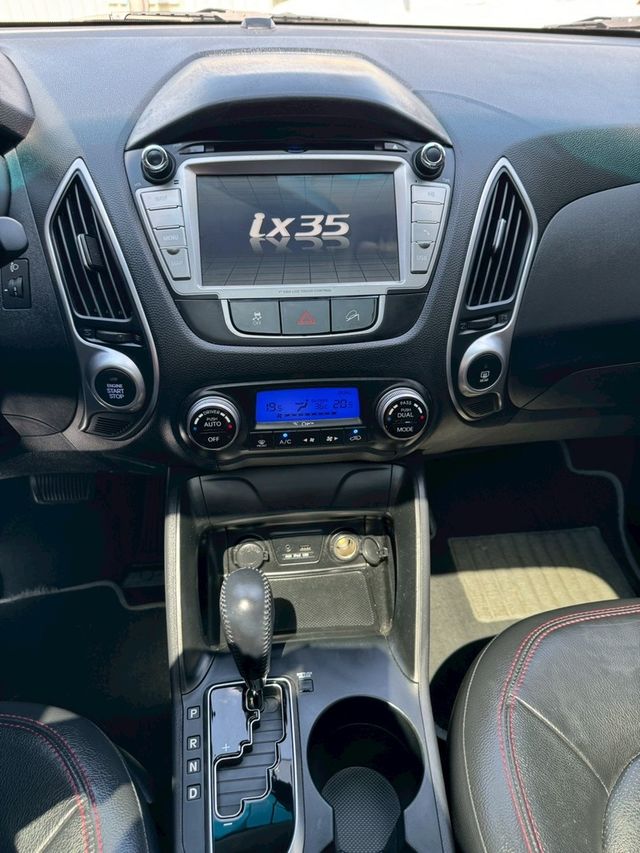 HYUNDAI現代 IX35  第8張相片