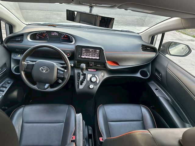TOYOTA豐田 SIENTA  第7張相片
