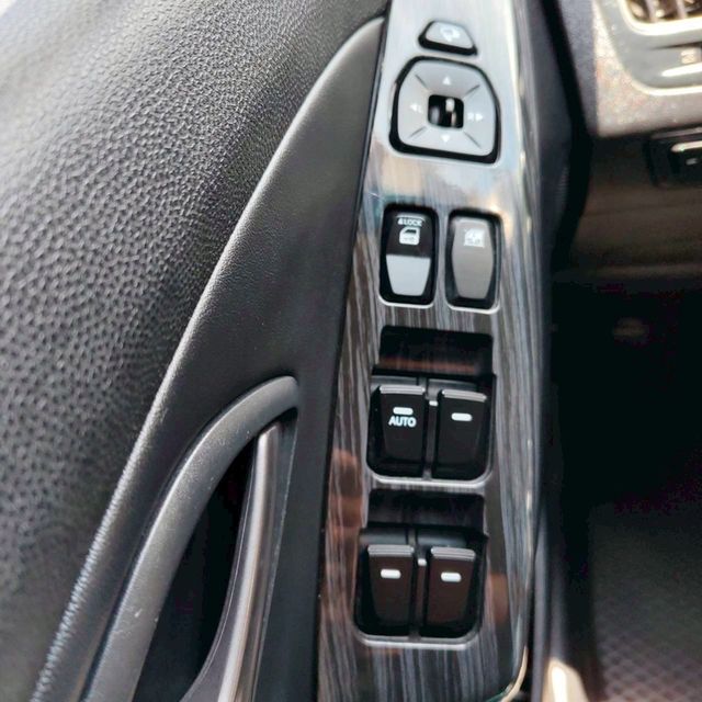 HYUNDAI現代 IX35  第9張相片