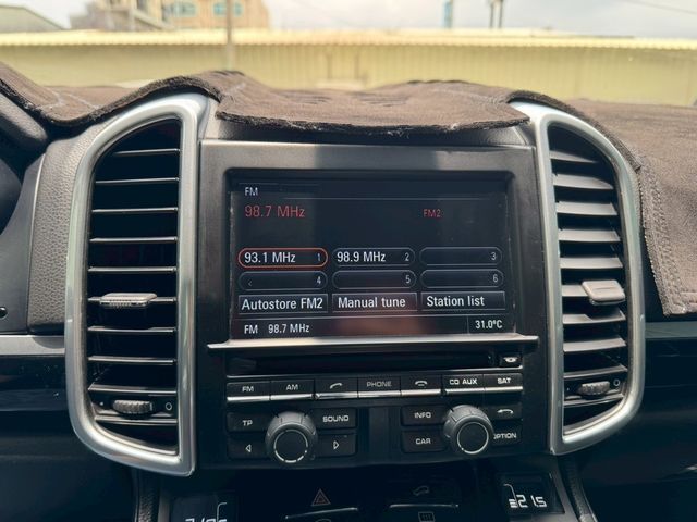 PORSCHE保時捷 CAYENNE  第9張相片