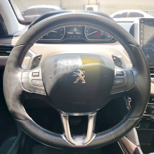 PEUGEOT寶獅 2008  第8張相片
