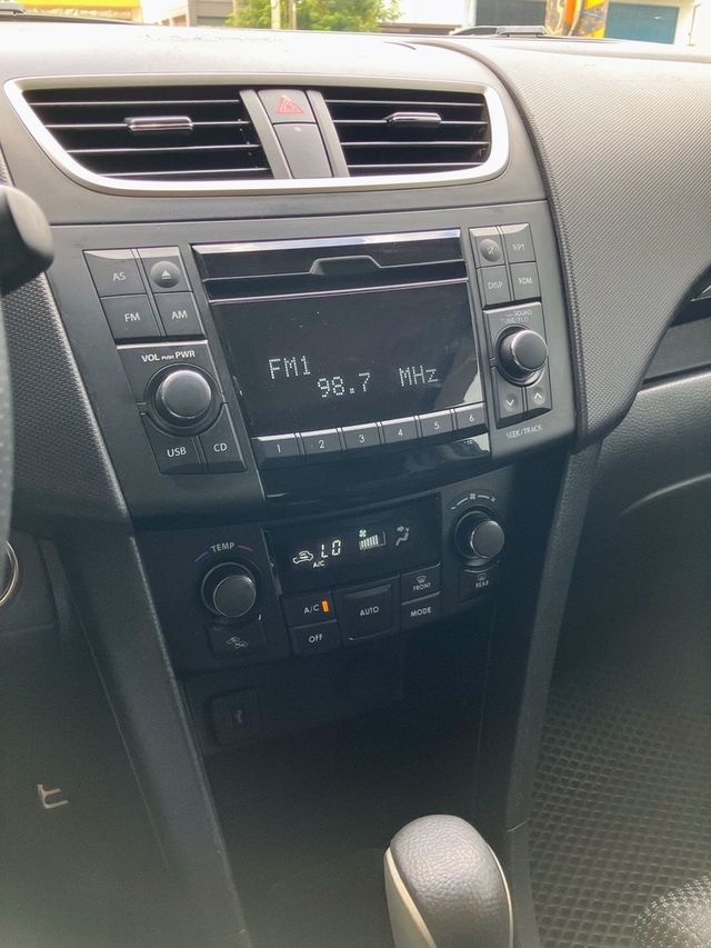 SUZUKI鈴木 SWIFT  第11張相片