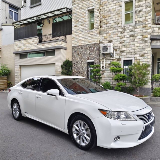 LEXUS凌志 ES300H  第1張相片
