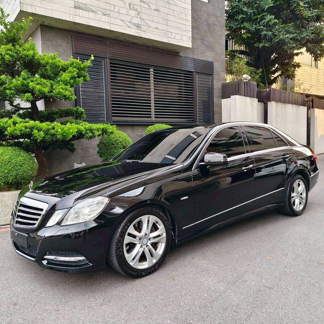 M-BENZ賓士 E250  第6張相片