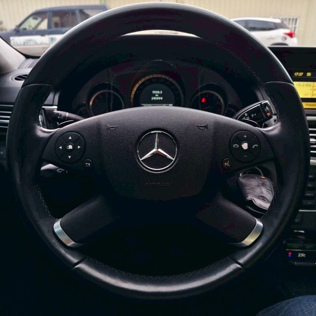 M-BENZ賓士 E250  第12張相片