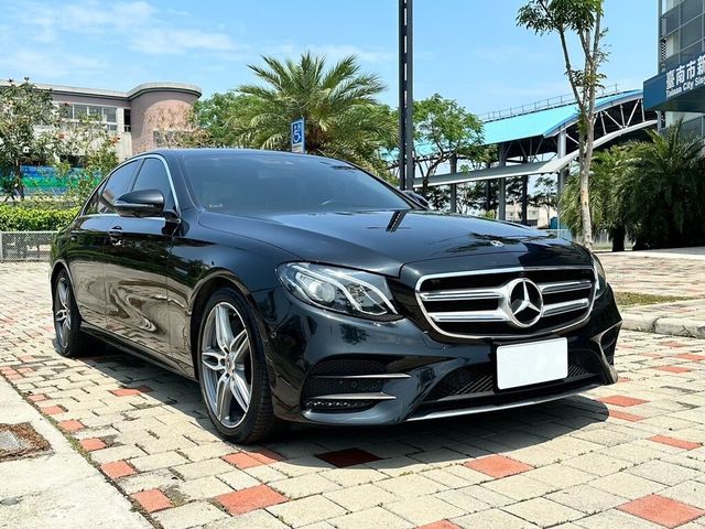 M-BENZ賓士 E250  第1張相片