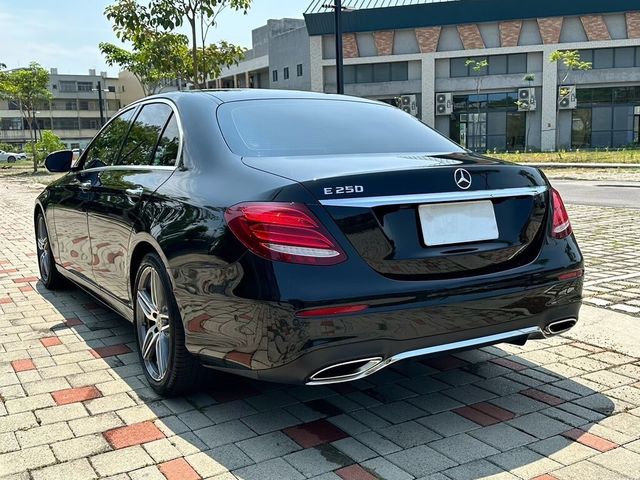 M-BENZ賓士 E250  第5張相片
