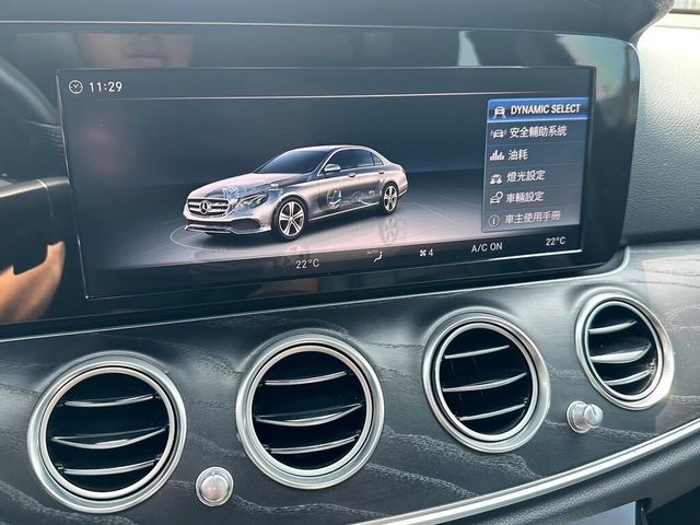 M-BENZ賓士 E250  第8張相片
