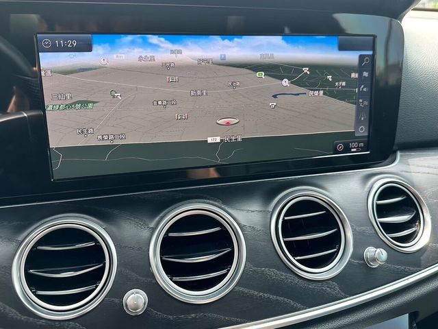 M-BENZ賓士 E250  第9張相片