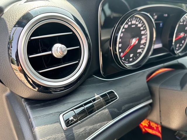 M-BENZ賓士 E250  第13張相片