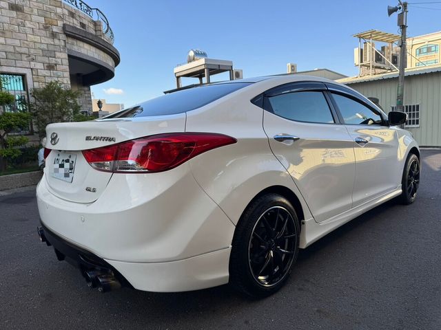 HYUNDAI現代 ELANTRA  第6張相片