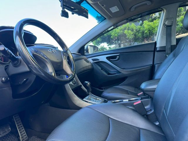 HYUNDAI現代 ELANTRA  第19張相片
