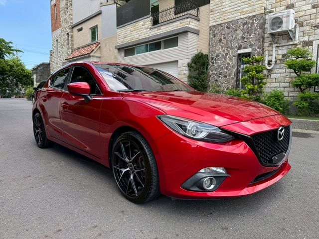 MAZDA馬自達 MAZDA 3  第2張相片