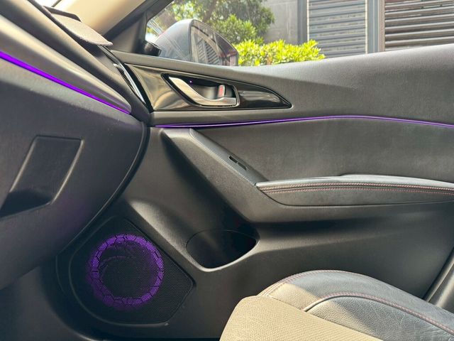 MAZDA馬自達 MAZDA 3  第11張相片