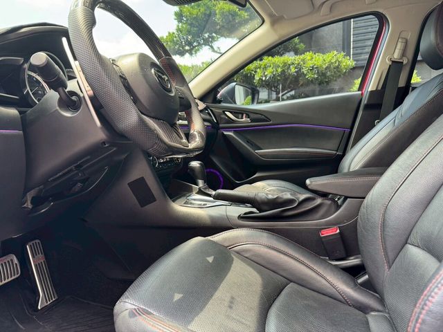 MAZDA馬自達 MAZDA 3  第17張相片