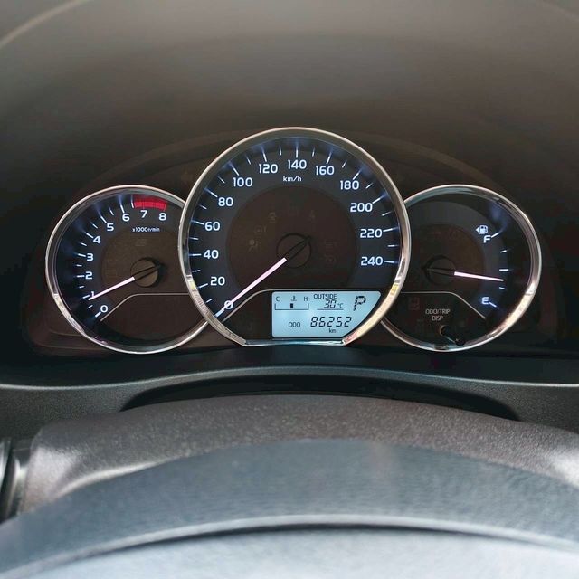 TOYOTA豐田 ALTIS  第7張相片