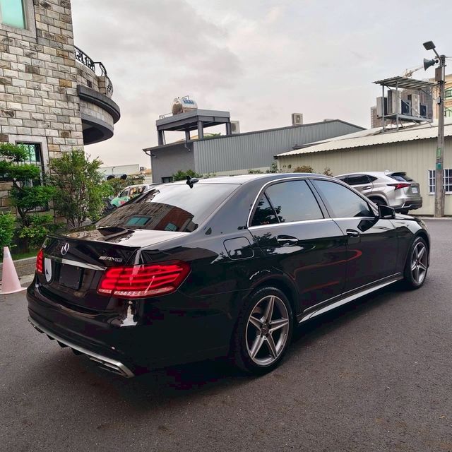 M-BENZ賓士 E250  第5張相片