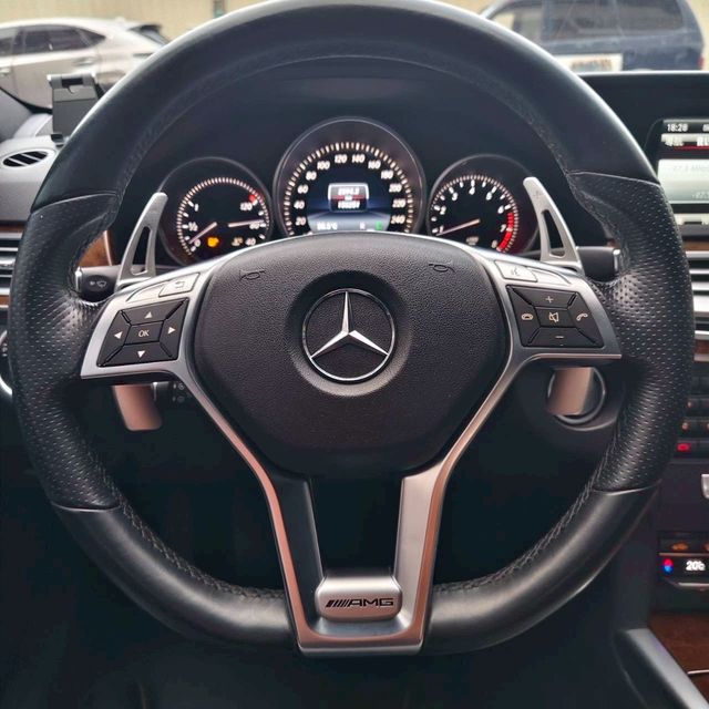 M-BENZ賓士 E250  第8張相片