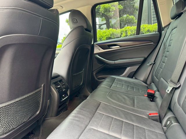 BMW寶馬 X3  第17張相片