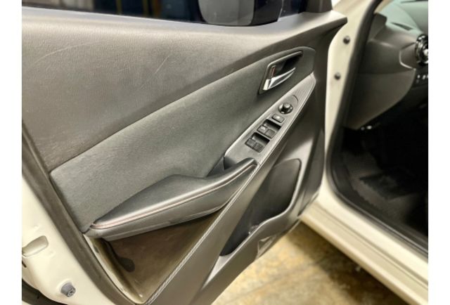 Mazda MAZDA2  第7張相片