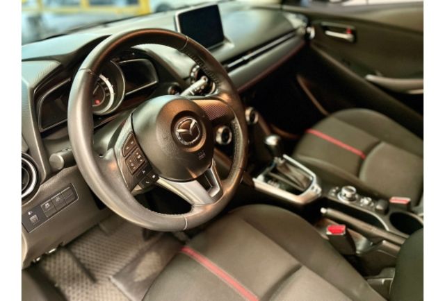 Mazda MAZDA2  第8張相片