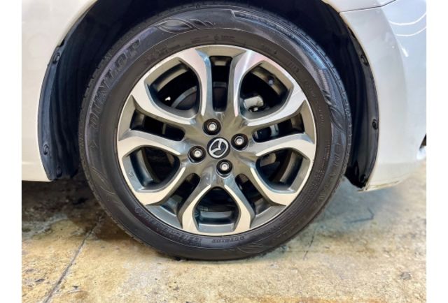 Mazda MAZDA2  第16張相片