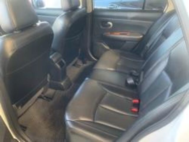 NISSAN日產 TIIDA  第6張相片