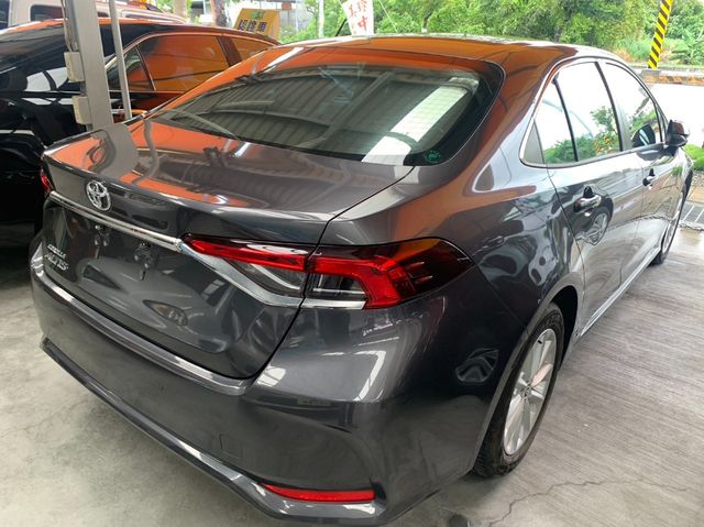 TOYOTA豐田 ALTIS  第2張相片