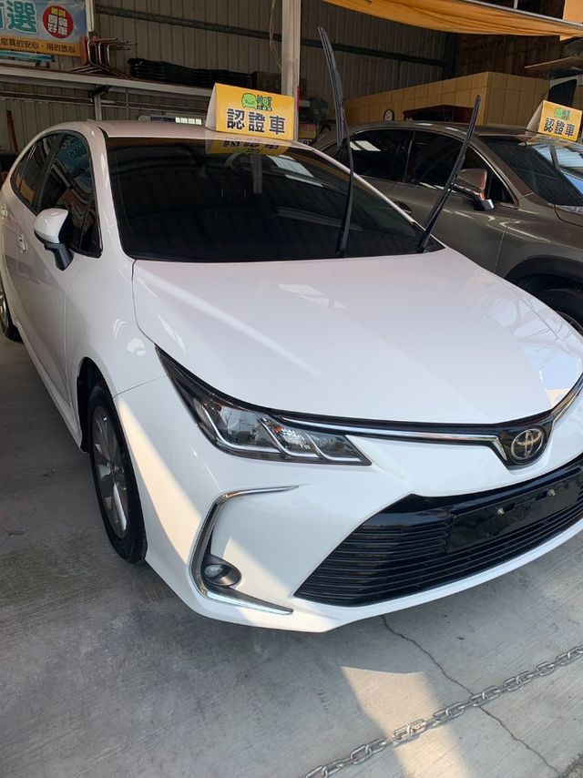 TOYOTA豐田 ALTIS  第1張相片