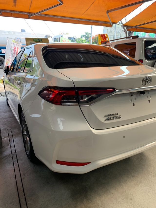TOYOTA豐田 ALTIS  第3張相片