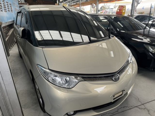 TOYOTA豐田 PREVIA  第2張相片
