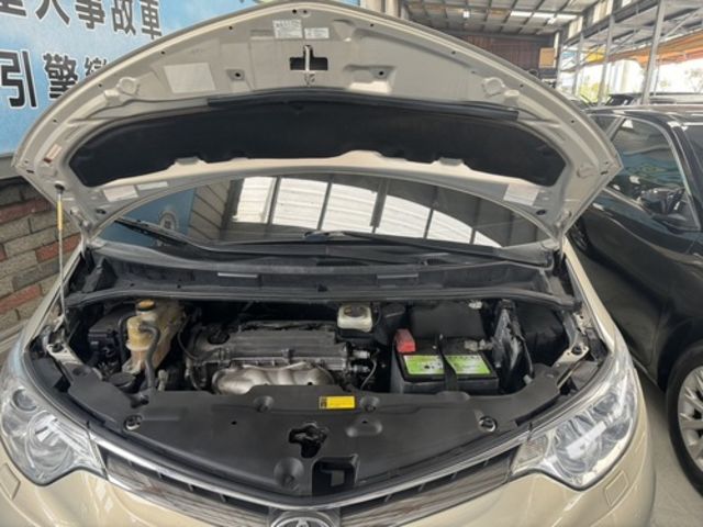 TOYOTA豐田 PREVIA  第8張相片
