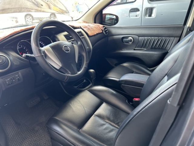NISSAN日產 LIVINA  第4張相片