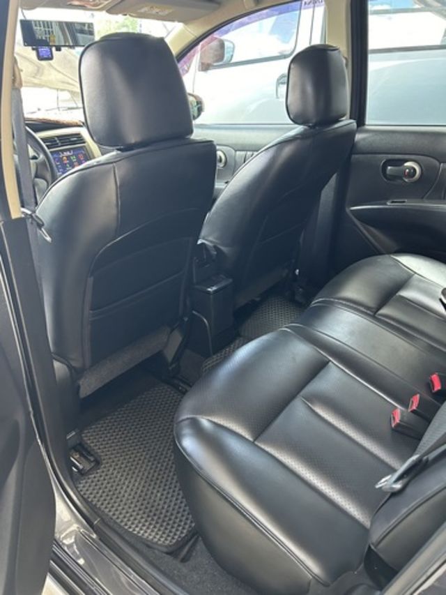 NISSAN日產 LIVINA  第7張相片