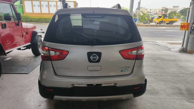 NISSAN日產 LIVINA  第4張相片