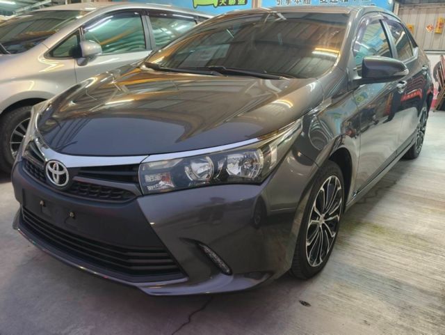 TOYOTA豐田 ALTIS  第1張相片