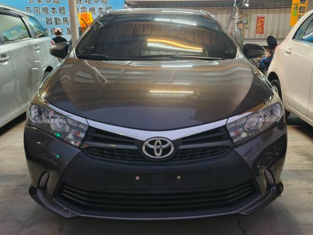 TOYOTA豐田 ALTIS  第3張相片