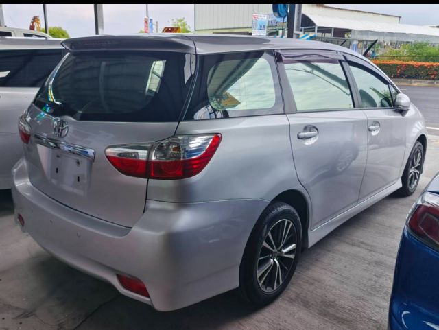 TOYOTA豐田 WISH  第6張相片