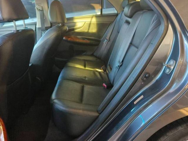 TOYOTA豐田 ALTIS  第4張相片