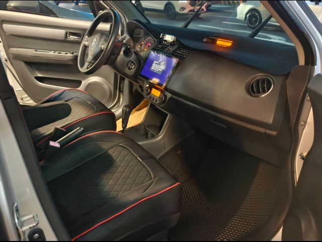 SUZUKI鈴木 SWIFT  第7張相片