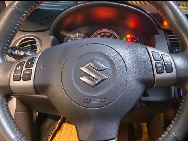 SUZUKI鈴木 SWIFT  第8張相片