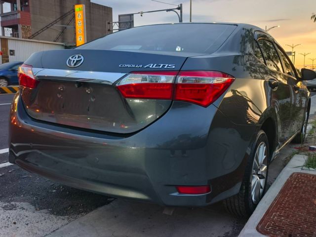 TOYOTA豐田 ALTIS  第4張相片