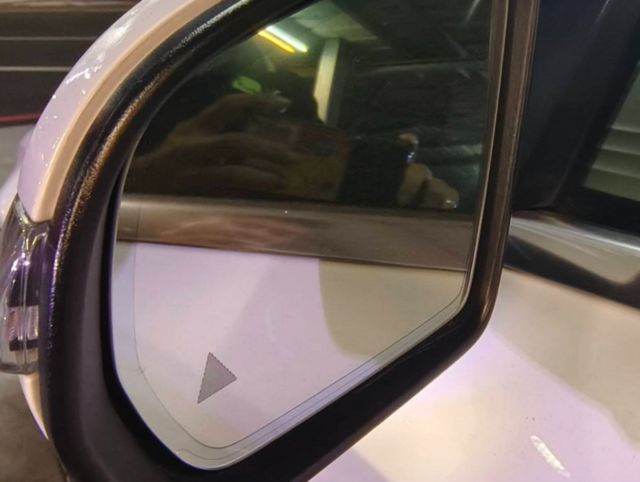 M-BENZ賓士 C300  第11張相片