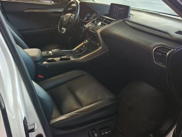 LEXUS凌志 NX300  第16張相片
