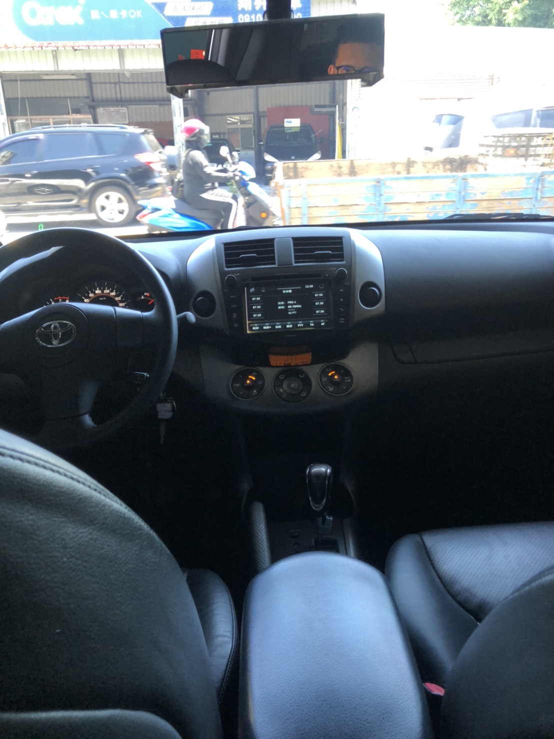 2011年 TOYOTA RAV4 日本原裝進口   第9張相片