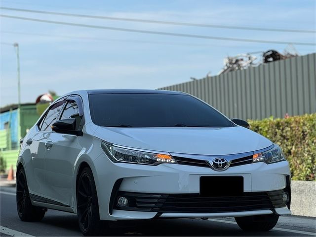 TOYOTA豐田 ALTIS  第3張相片