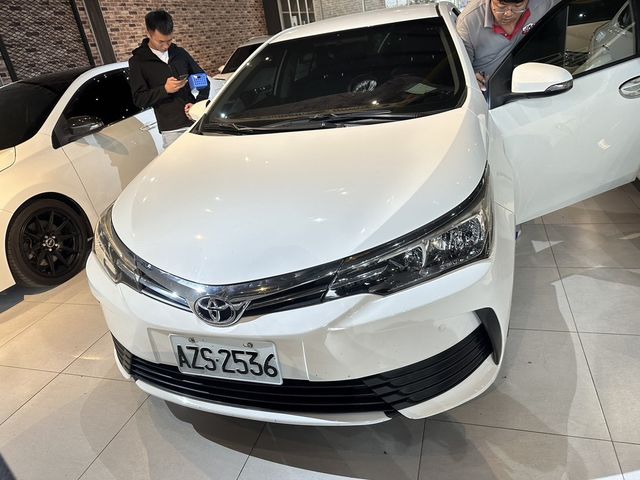 TOYOTA豐田 ALTIS  第1張相片